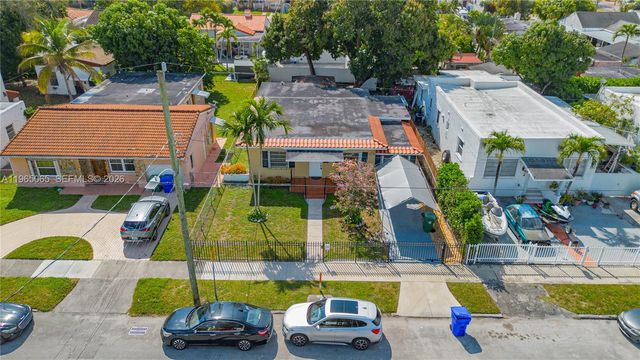 3330 SW 2nd St, Miami, FL 33135