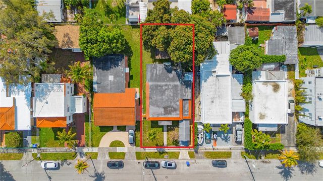 3330 SW 2nd St, Miami, FL 33135
