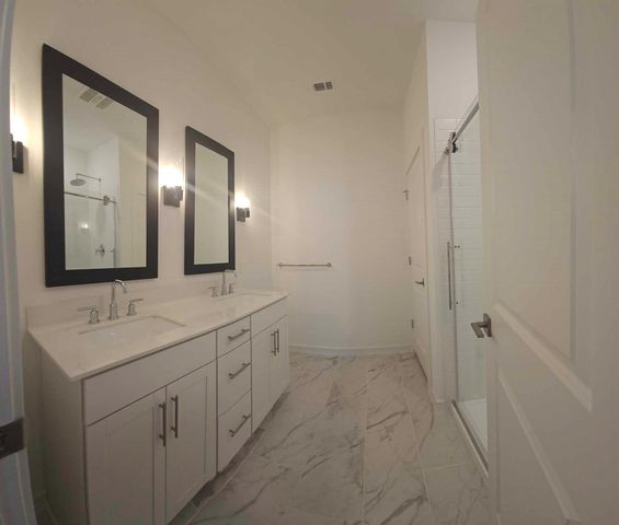 8442 Bay Oaks Drive, Baytown, TX 77523