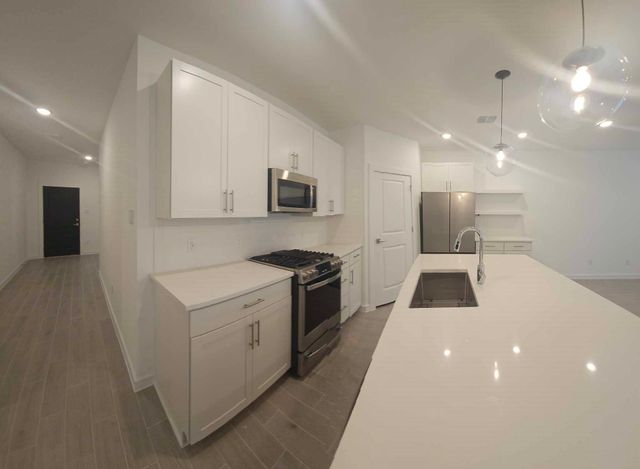 8442 Bay Oaks Drive, Baytown, TX 77523