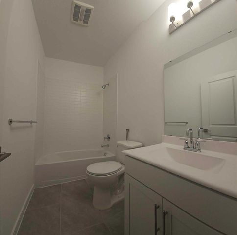 8442 Bay Oaks Drive, Baytown, TX 77523