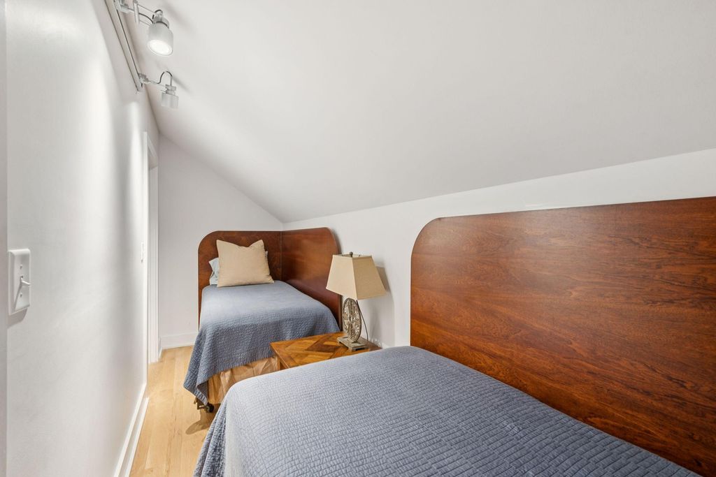 Image 102 of property listing at 241 East Bay Street, Charleston, SC 29401