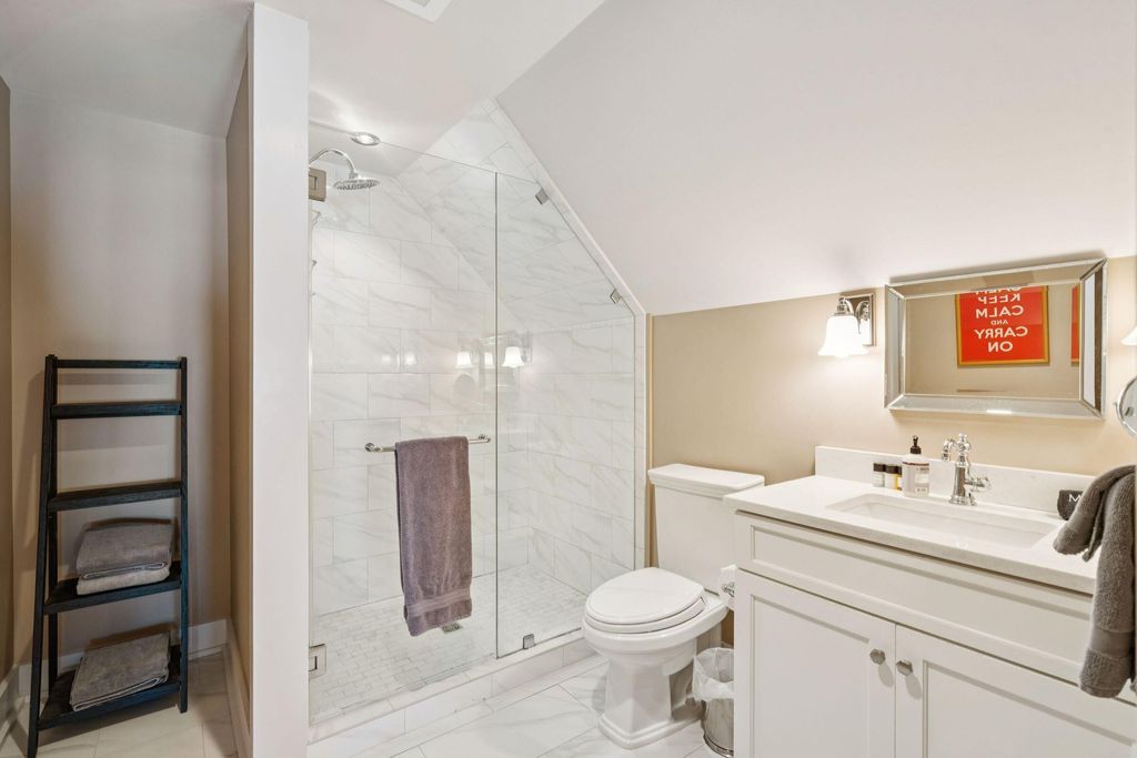 Image 106 of property listing at 241 East Bay Street, Charleston, SC 29401