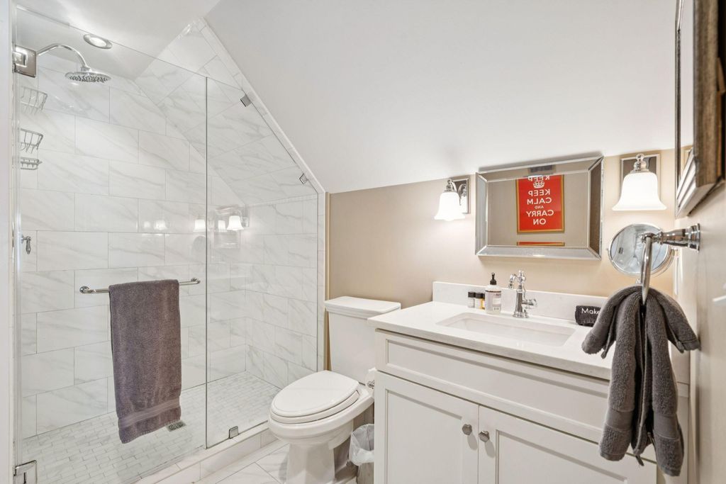 Image 107 of property listing at 241 East Bay Street, Charleston, SC 29401