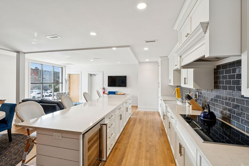 Image 56 of property listing at 241 East Bay Street, Charleston, SC 29401