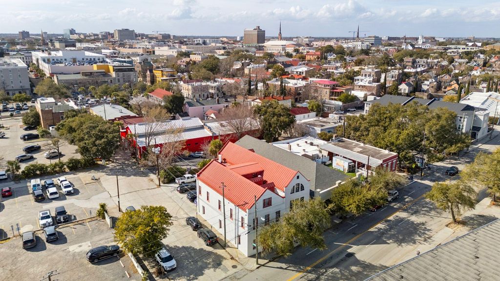 Image 6 of property listing at 241 East Bay Street, Charleston, SC 29401