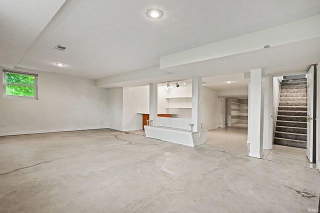 61470 Miami Meadows Court, South Bend, IN 46614