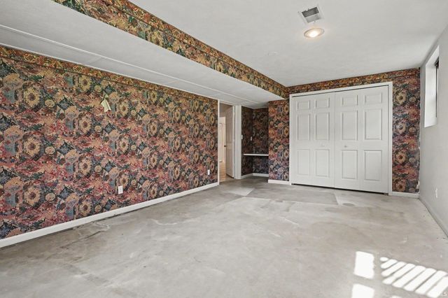 61470 Miami Meadows Court, South Bend, IN 46614