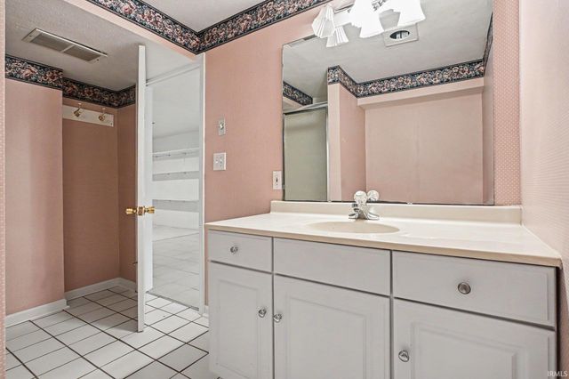 61470 Miami Meadows Court, South Bend, IN 46614