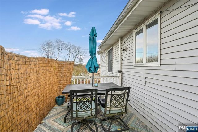 19 Pearl Street, Bloomingdale, NJ 07403