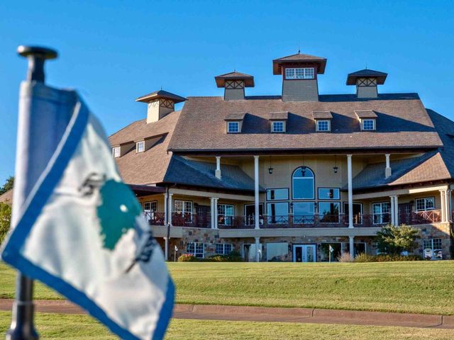 6604 Muirfield Drive, Cleburne, TX 76033