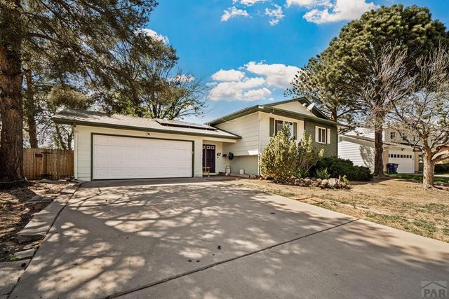 47 Normandy Circle, Pueblo, CO 81001