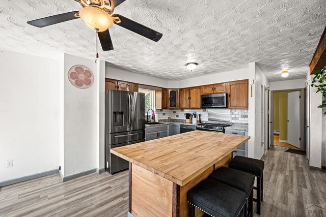 47 Normandy Circle, Pueblo, CO 81001