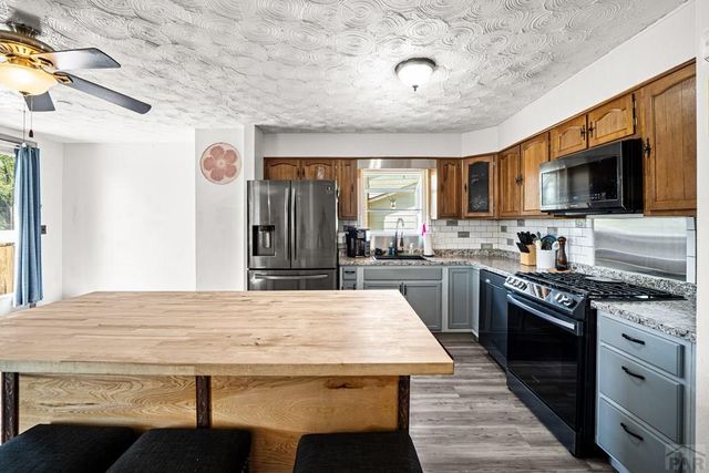 47 Normandy Circle, Pueblo, CO 81001