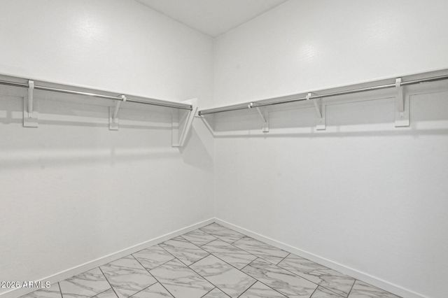 6762 W Encinas Lane Lane, Phoenix, AZ 85043