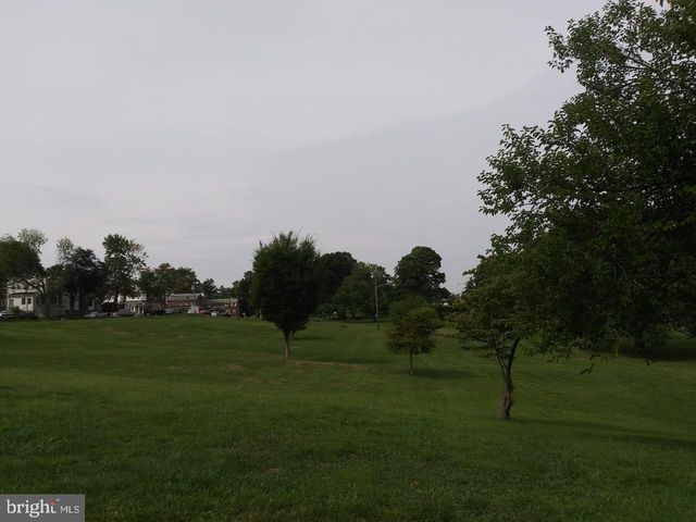 2617 LINDSAY ST, Chester, PA 19013