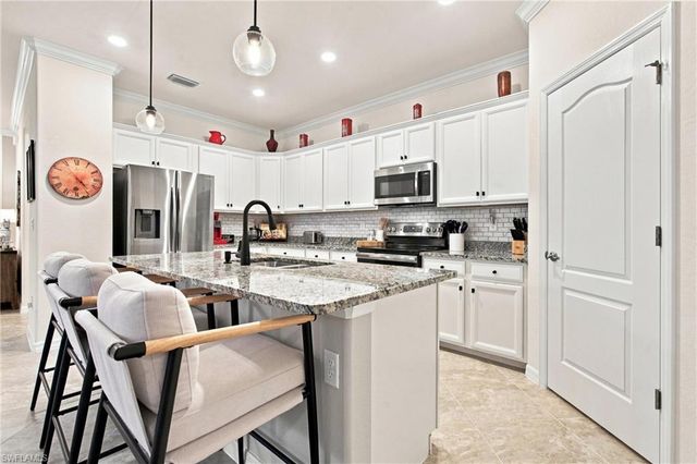 3372 Brozas CT, Fort Myers, FL 33905