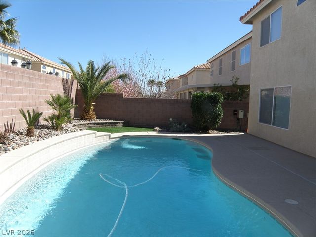 6542 Samba Avenue, Las Vegas, NV 89139