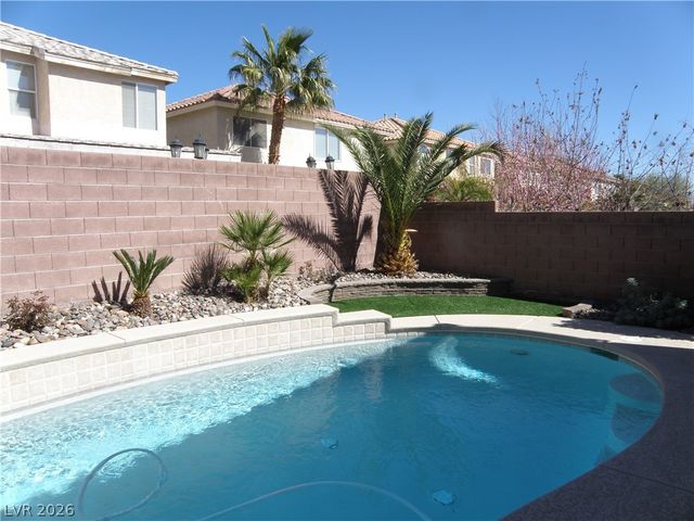 6542 Samba Avenue, Las Vegas, NV 89139