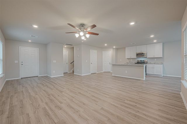 1986 Hidden Cedar Drive, Conroe, TX 77301