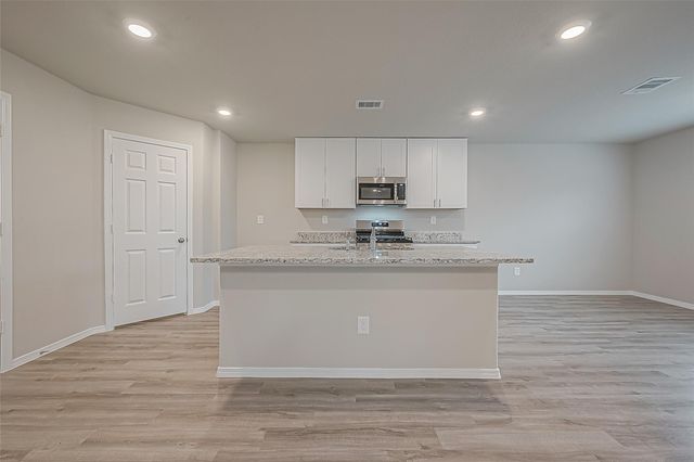 1986 Hidden Cedar Drive, Conroe, TX 77301