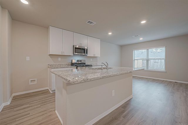 1986 Hidden Cedar Drive, Conroe, TX 77301