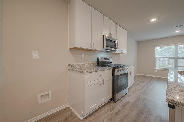 1986 Hidden Cedar Drive, Conroe, TX 77301