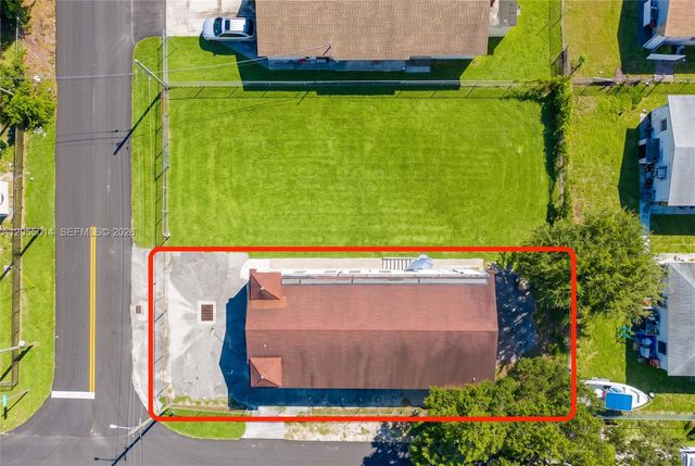 2994 NW 46th St, Miami, FL 33142