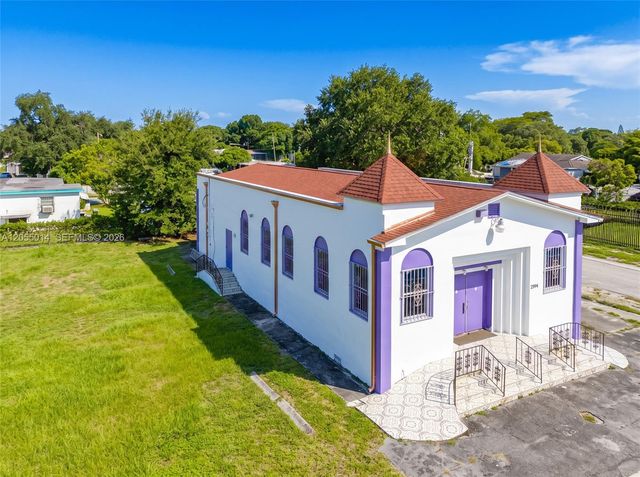 2994 NW 46th St, Miami, FL 33142