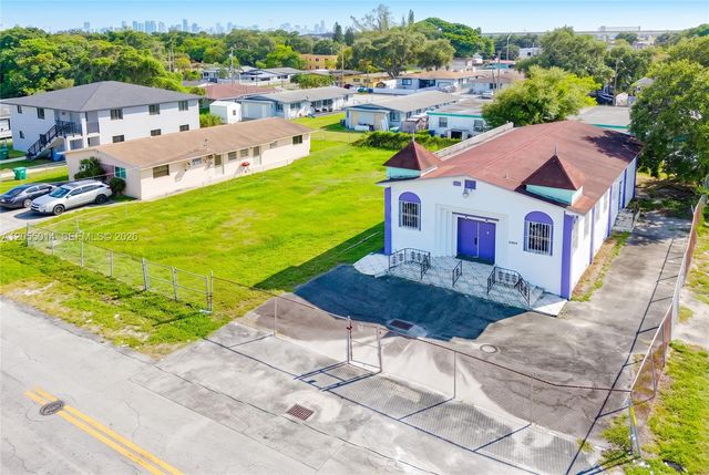 2994 NW 46th St, Miami, FL 33142
