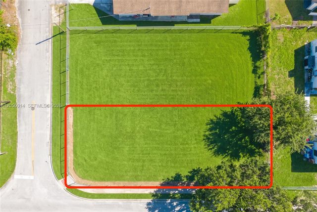 2994 NW 46th St, Miami, FL 33142