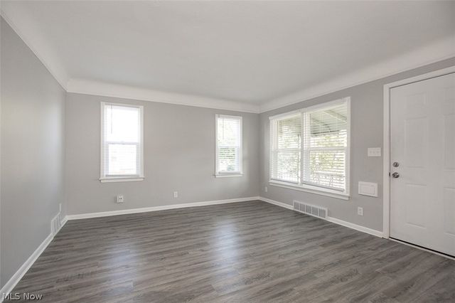 6615 Gilbert Avenue, Parma, OH 44129