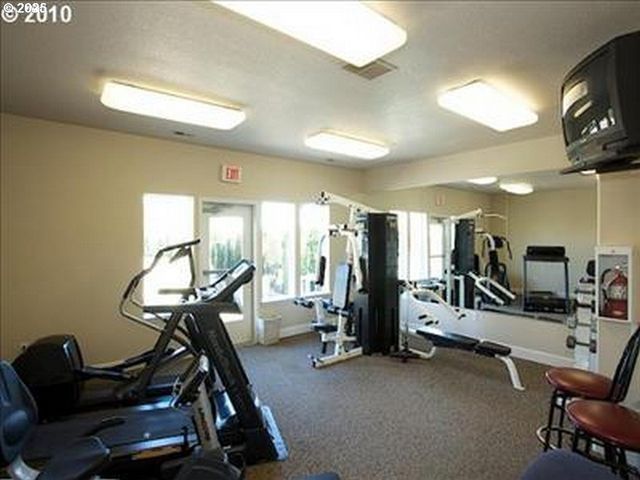 15058 Nw CENTRAL Dr 1003, Portland, OR 97229
