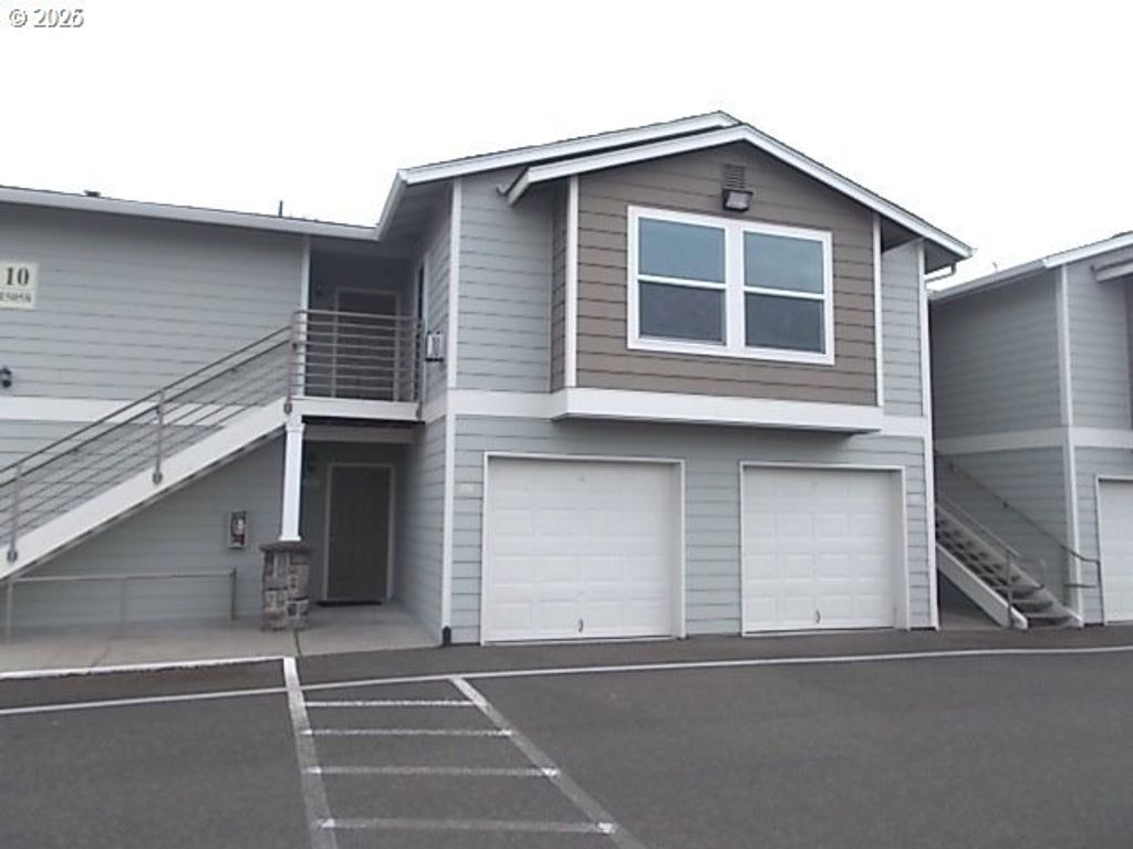 15058 Nw CENTRAL Dr 1003, Portland, OR 97229