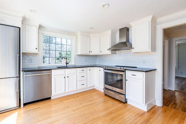 45 Old Phinney's Lane, Barnstable, MA 02630