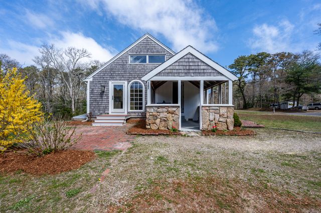 45 Old Phinney's Lane, Barnstable, MA 02630