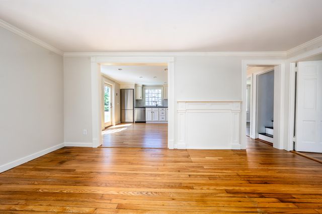 45 Old Phinney's Lane, Barnstable, MA 02630