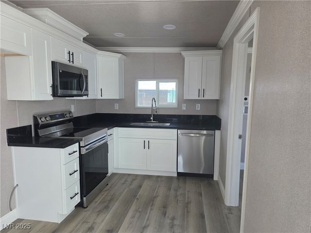 1611 East Gamebird Road C, Pahrump, NV 89048