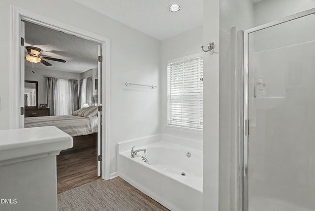 1020 Starkland Way, Holly Springs, NC 27540
