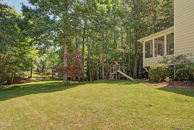 1020 Starkland Way, Holly Springs, NC 27540