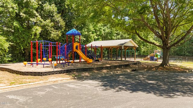 1020 Starkland Way, Holly Springs, NC 27540
