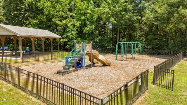1020 Starkland Way, Holly Springs, NC 27540