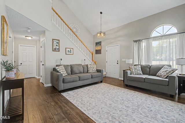 1020 Starkland Way, Holly Springs, NC 27540