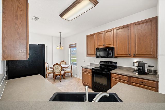 3216 LYNROCK AVENUE, Dundee, FL 33838