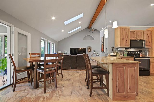 3810 GRAF DR, Mexico, MO 65265