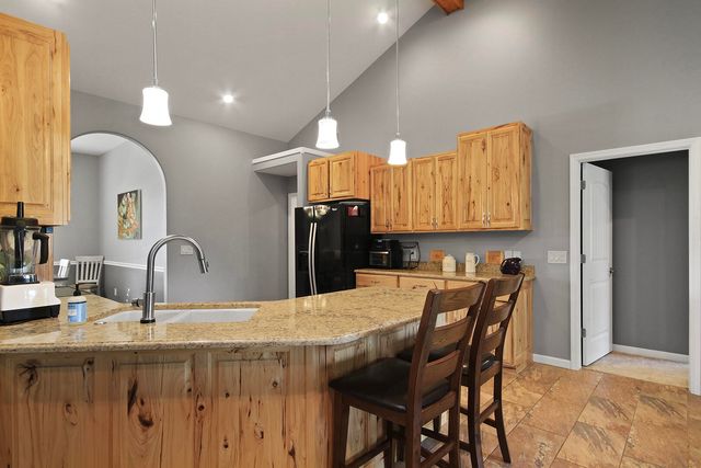 3810 GRAF DR, Mexico, MO 65265