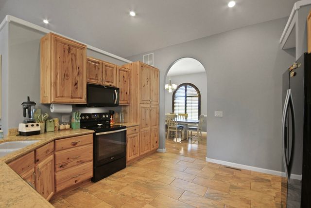 3810 GRAF DR, Mexico, MO 65265