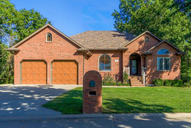 3810 GRAF DR, Mexico, MO 65265