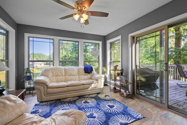 3810 GRAF DR, Mexico, MO 65265