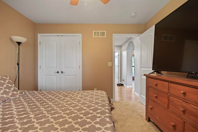 3810 GRAF DR, Mexico, MO 65265